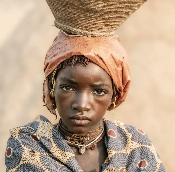 This Photographer Captures The Beauty Of Cultures Around The World (25 Pics)