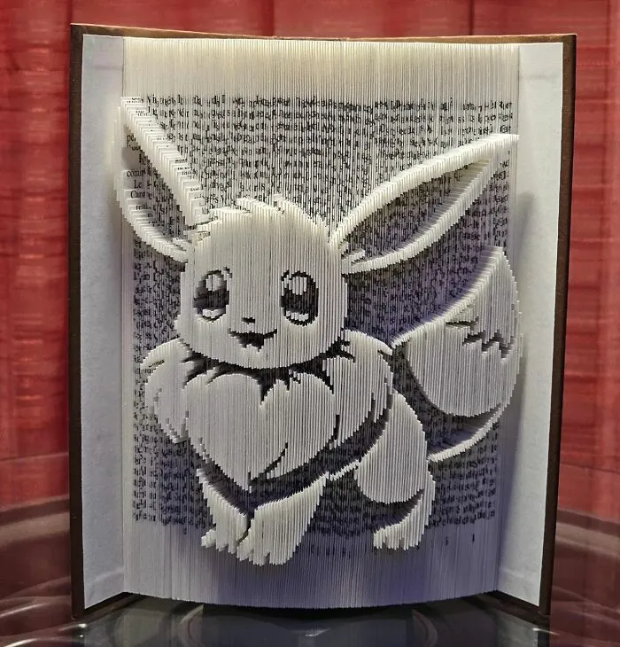 This Artist Upcycles Old Books Into Stunning Sculptures (45 Pics)