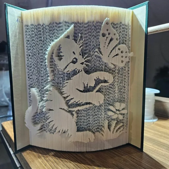 This Artist Upcycles Old Books Into Stunning Sculptures (45 Pics)