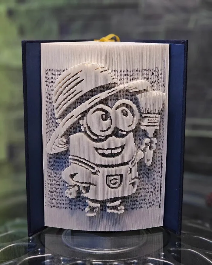 This Artist Upcycles Old Books Into Stunning Sculptures (45 Pics)