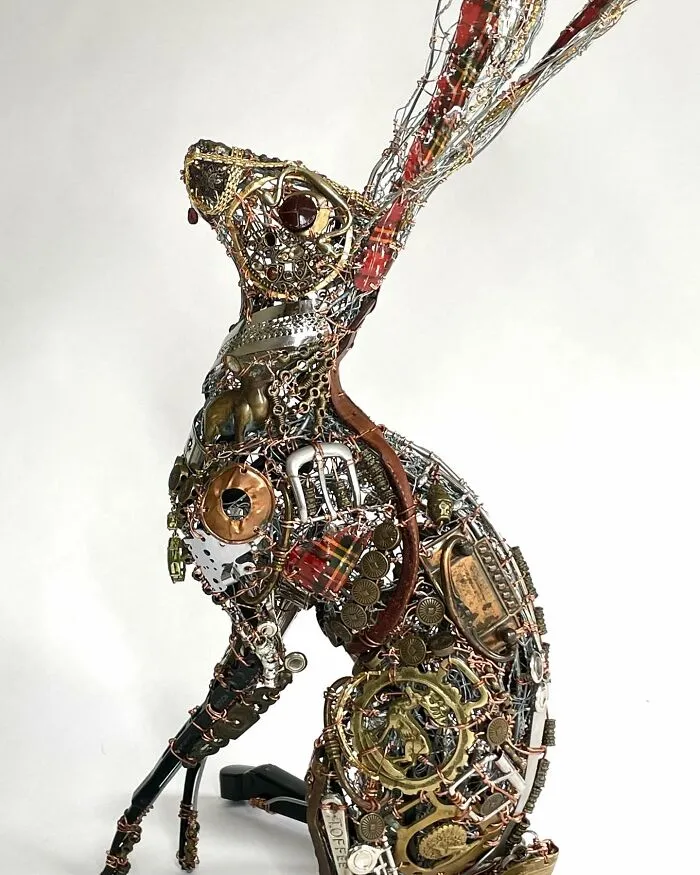 This Artist Repurposes Scrap Metal, Discarded Objects, And Textile Into Animal Sculptures (20 New Pics)