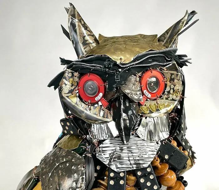This Artist Repurposes Scrap Metal, Discarded Objects, And Textile Into Animal Sculptures (20 New Pics)