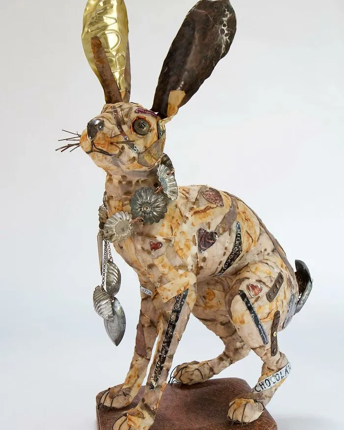 This Artist Repurposes Scrap Metal, Discarded Objects, And Textile Into Animal Sculptures (20 New Pics)
