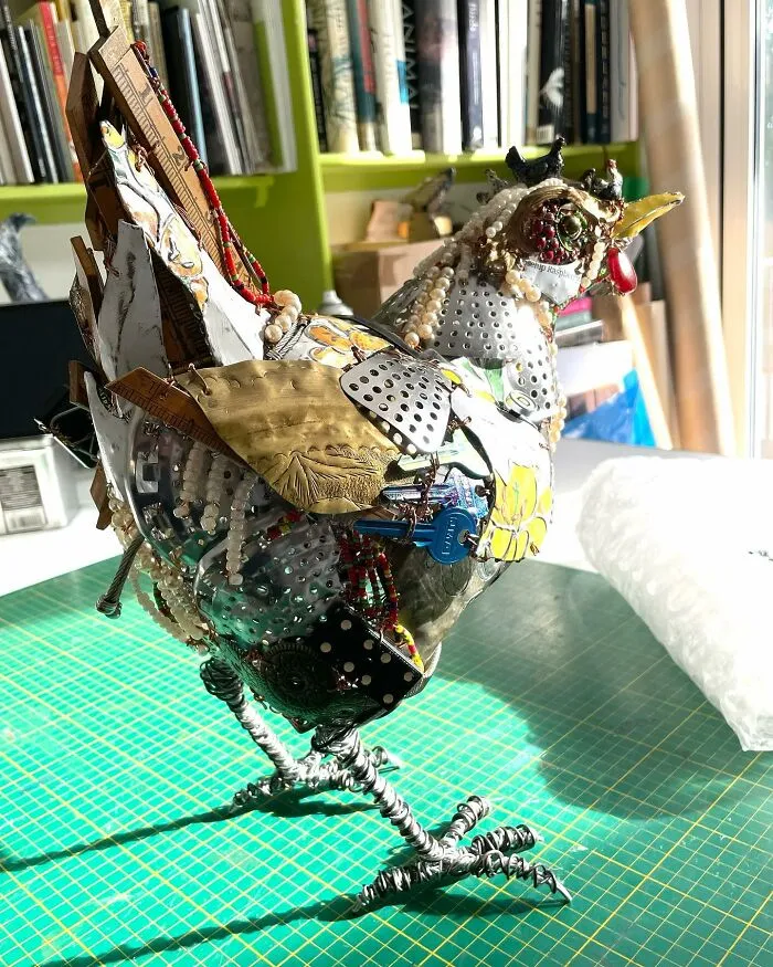 This Artist Repurposes Scrap Metal, Discarded Objects, And Textile Into Animal Sculptures (20 New Pics)