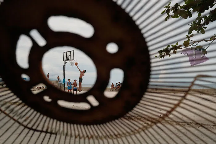 Preserving Life’s Fleeting Moments: 30 Photographs By Hersley-Ven Casero