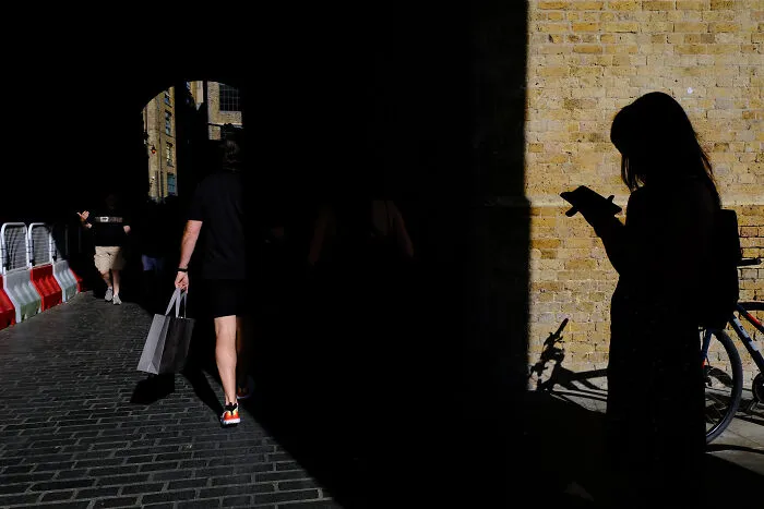 Preserving Life’s Fleeting Moments: 30 Photographs By Hersley-Ven Casero