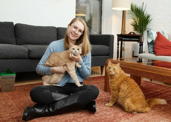 33 Women And Their Cats Breaking The 'Crazy Cat Lady' Stereotype Through BriAnne Wills’s Project (New Pics)