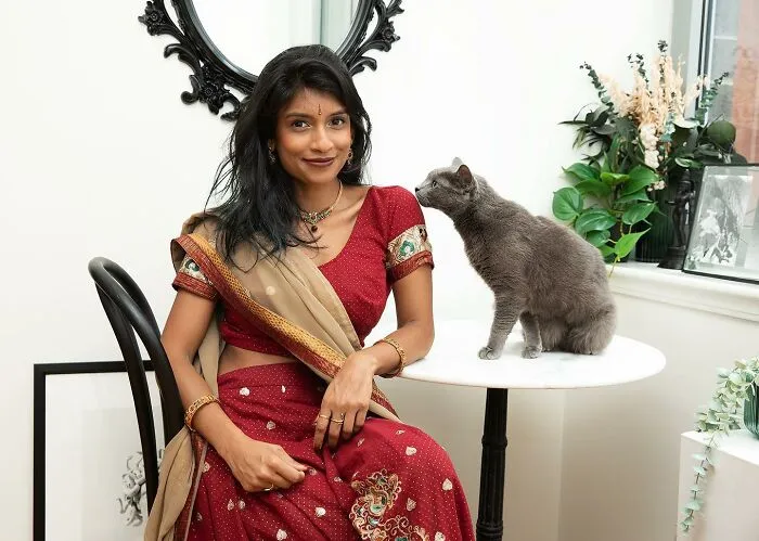 33 Women And Their Cats Breaking The 'Crazy Cat Lady' Stereotype Through BriAnne Wills’s Project (New Pics)