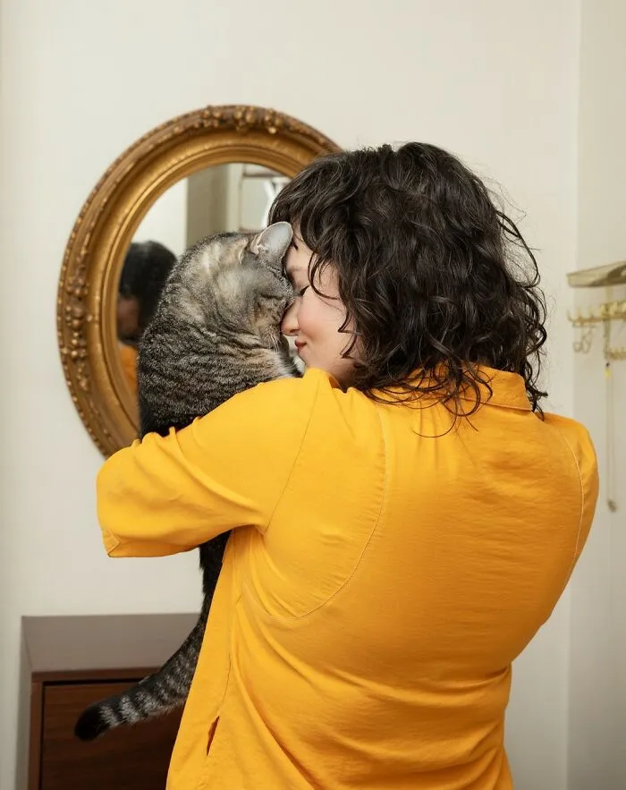 33 Women And Their Cats Breaking The 'Crazy Cat Lady' Stereotype Through BriAnne Wills’s Project (New Pics)