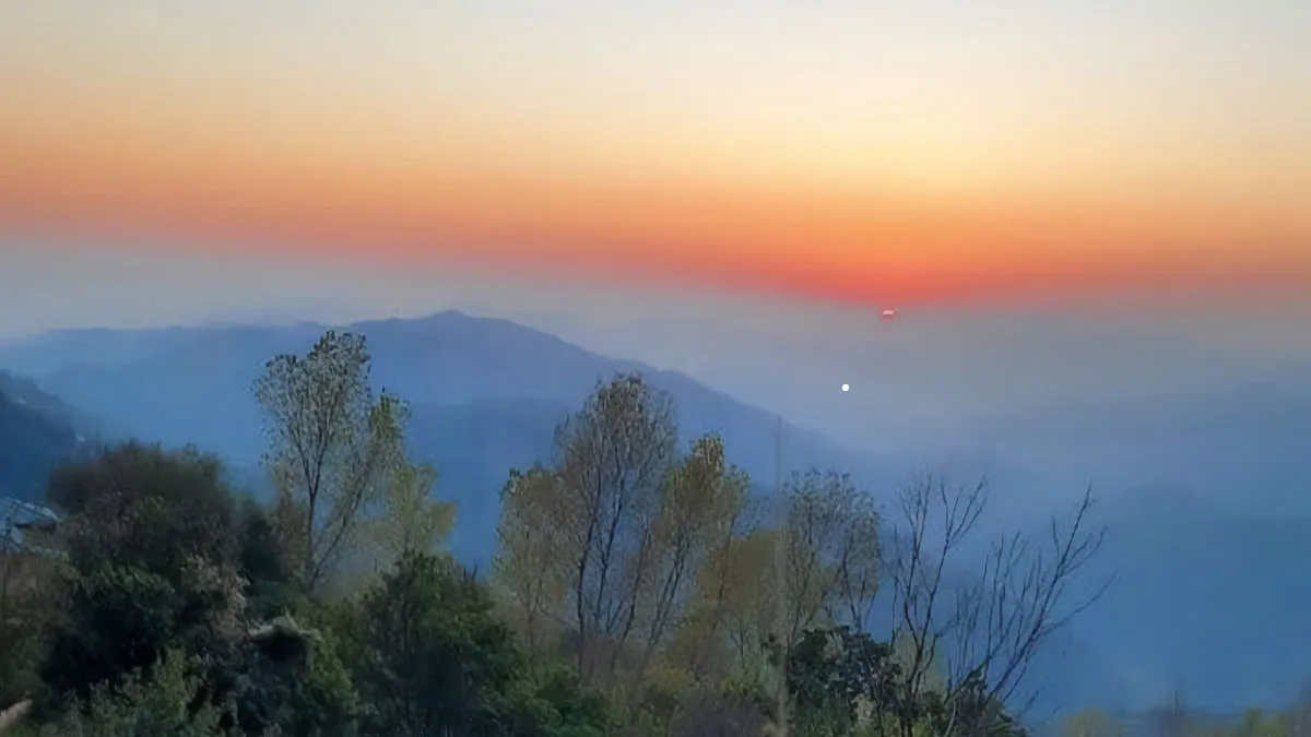 “View From My Window”: 30 Mesmerizing Scenes People Snapped Right From Their Windows