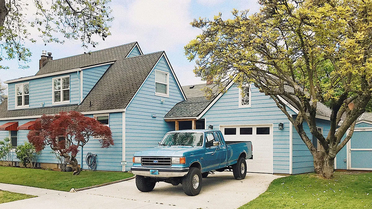 “Boomer Neighbors Think That Because Our House Was Vacant For A While, Our Yard Becomes Theirs”