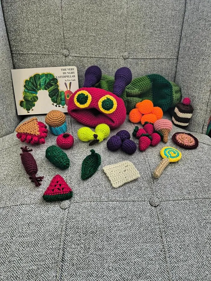 “A Dope Space For Crocheters”: 30 People Share Their Best Crochet Art