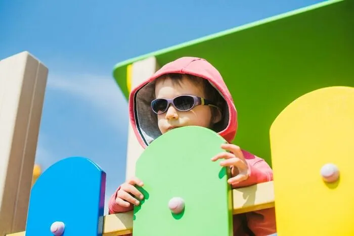 50 Things The “Weird” Kid At School Did That Still Haunt People Years Later