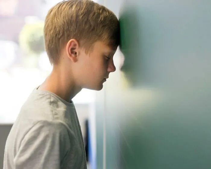 50 Things The “Weird” Kid At School Did That Still Haunt People Years Later