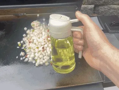 Double The Convenience, Half The Mess! This   <a Style="Display:inline;" Href="Https://Www.amazon.com/Yarramate-Sprayer-Cooking-Dispenser-Food-Grade/Dp/B0c9zq434j?th=1&linkcode=ll1&tag=bpyak-20&linkid=579086e0048a2abe48c914a140d58361&language=en_us&ref_=as_li_ss_tl" Target="_blank"><span Style="Font: Inherit; Color: #d74b1f;"> 2-In-1 Oil Sprayer And Pourer </Span> Is A Kitchen Best-Seller For A Reason