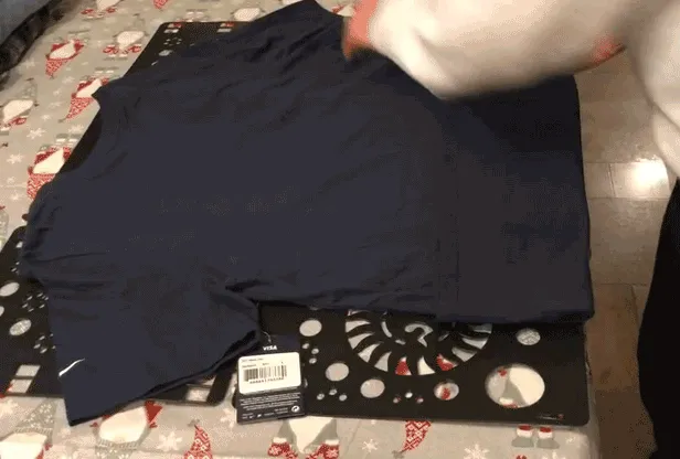 Fold, Smooth, And Go With This Clever <a Style="Display:inline;" Href="Https://Www.amazon.com/Boxlegend-Folding-Clothes-Durable-Plastic/Dp/B077xv9vzg?ie=utf8&linkcode=ll1&tag=bplobster-20&linkid=f35a61c25f17761d8e991e845d420b11&language=en_us&ref_=as_li_ss_tl" Target="_blank"><span Style="Font: Inherit; Color: #d74b1f;"> Shirt Folding Board</Span> - A Simple Yet Brilliant Solution That Makes Quick Work Of Laundry Day, Saving You Time And Effort So You Can Get On With Your Day!