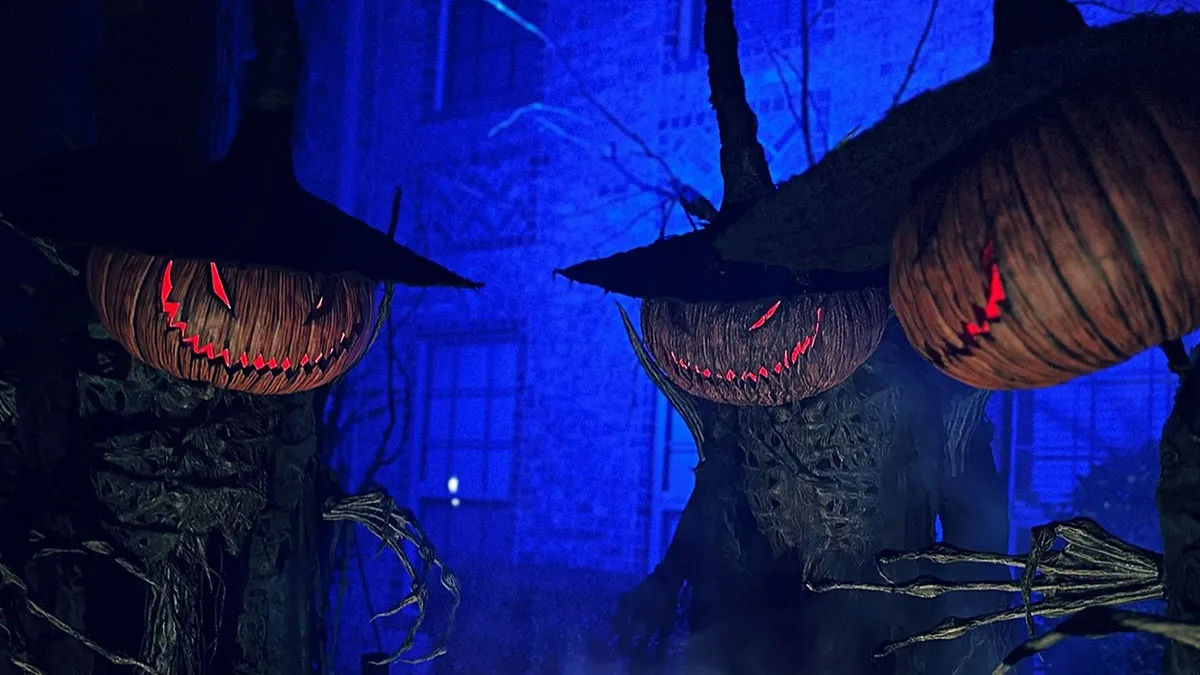 50 Times People Were So Proud Of Their Outdoor Halloween Decorations, They Had to Share Them (New Pics)