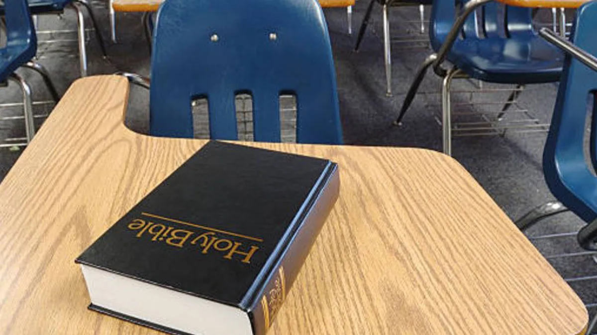 50 Times People Made Fools Out Of Themselves By Exposing Their Stupidity (New Pics)