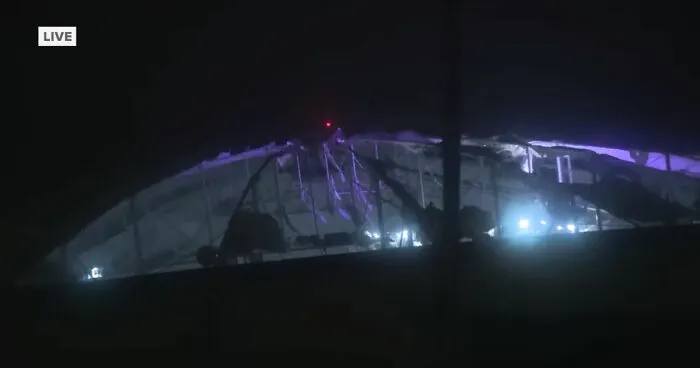 Stadium’s Roof Ripped Off By Hurricane Milton While First Responders Were Inside In Chilling Clip