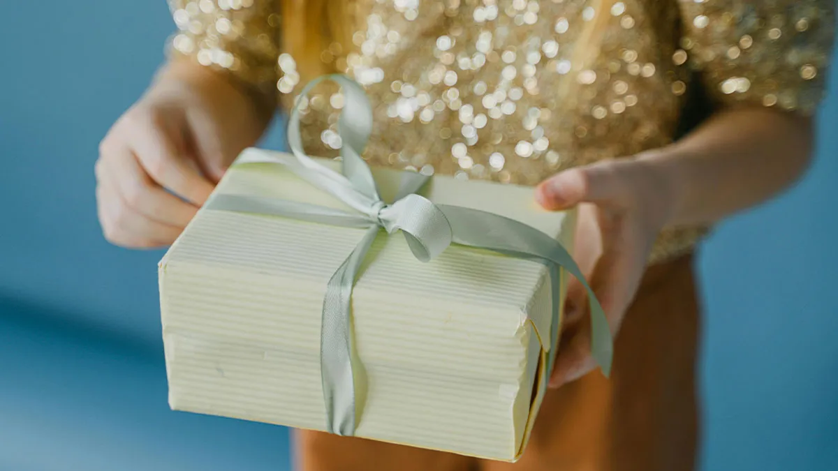 Woman Finds It Strange That Her Bestie Didn't Invite Her To Her B-Day Party, Thinks Of Ending It