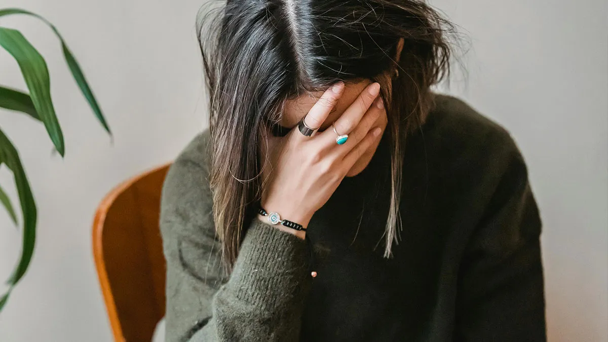 Woman Realizes She Has No Real Friends After She Gets Engaged