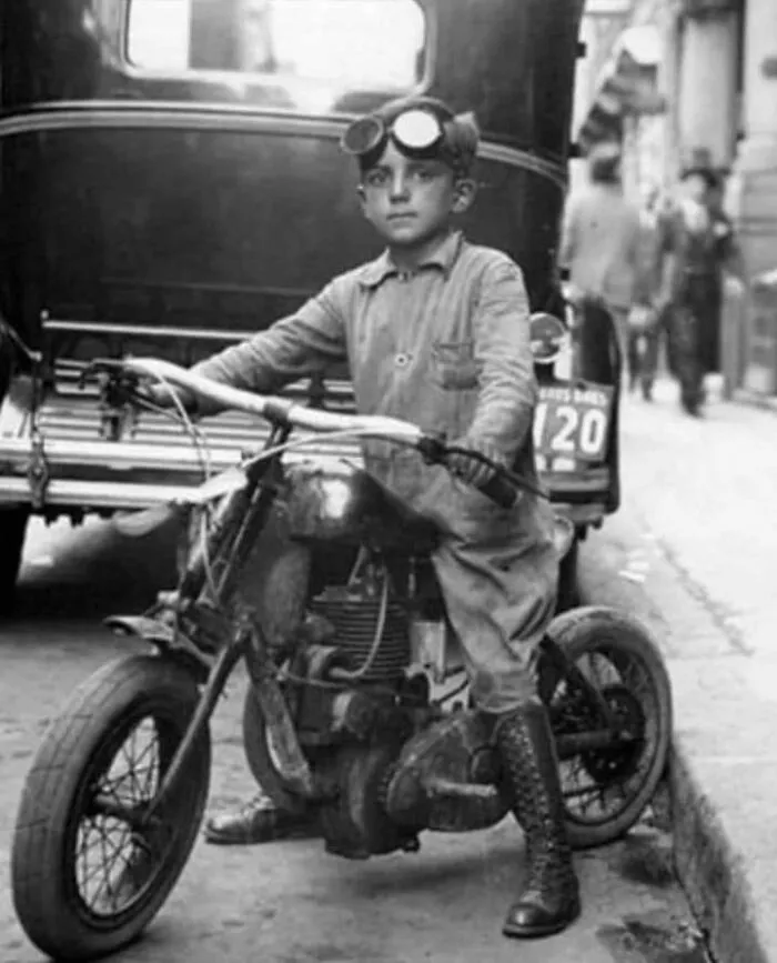 Salvador Héctor Sarida, Little 6-Year-Old Motorcyclist. Buenos Aires, 1936