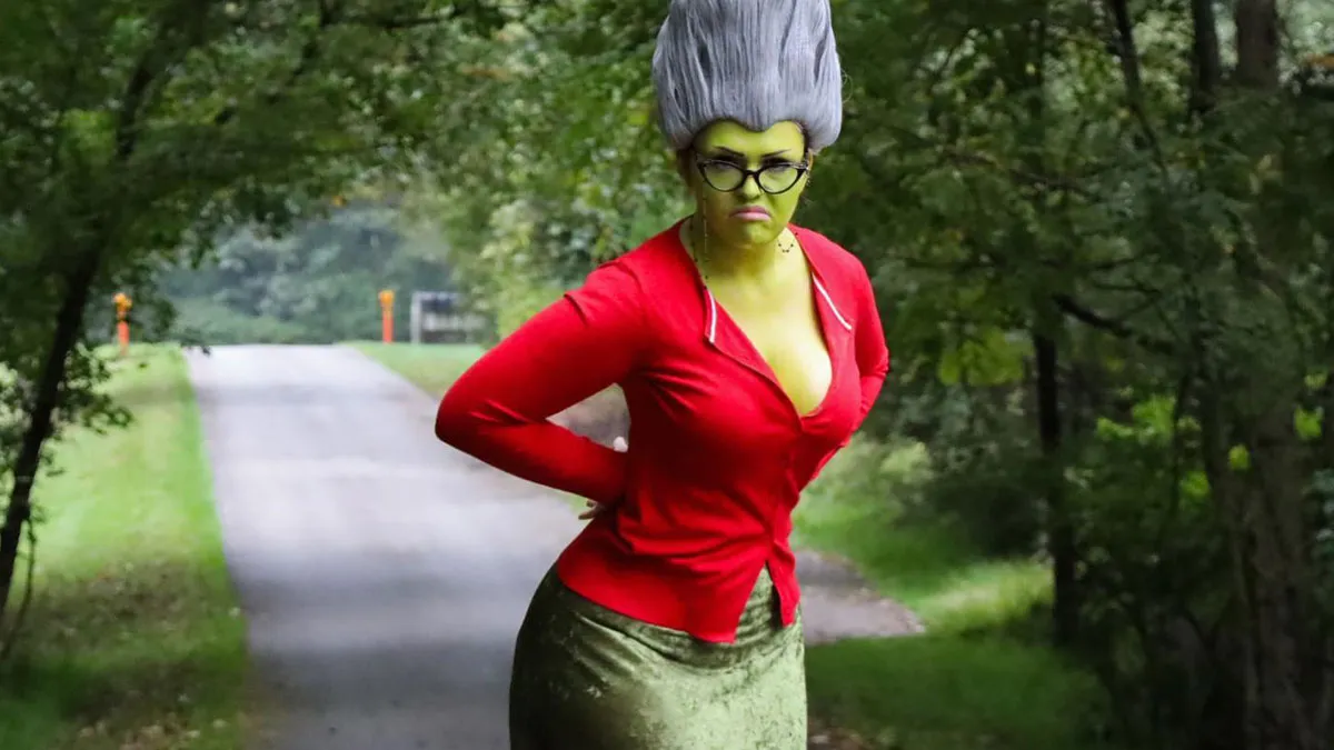 50 Awesome Costumes That Stole The Show On Halloween (New Pics)