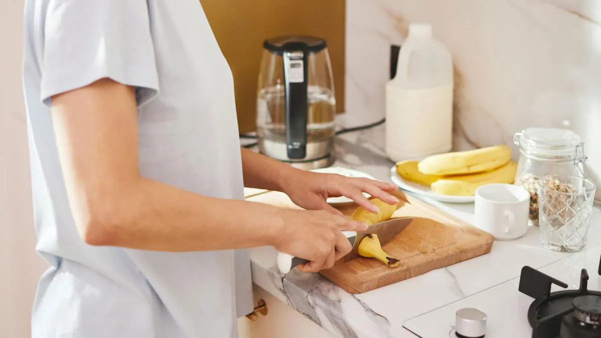Woman Doesn't Even Know How To Cut Fruit, MIL Calls Her Pathetic