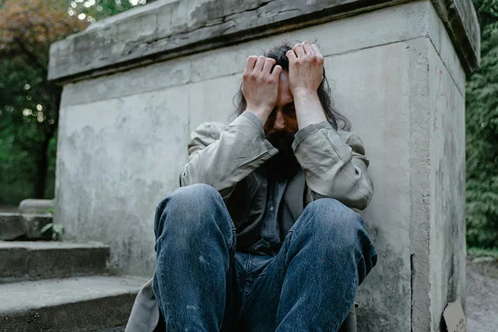 Someone Asked “How Did You Lose Your Best Friend?” And 50 People Got Honest