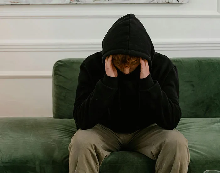 Someone Asked “How Did You Lose Your Best Friend?” And 50 People Got Honest