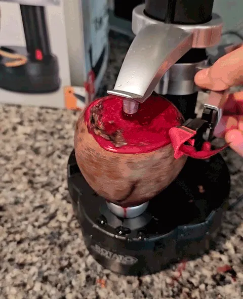 If You're Still Peeling Veggies With A Knife Like It's The Stone Age, This   <a Style="Display:inline;" Href="Https://Www.amazon.com/Starfrit-93209-Rotato-Express-Electric/Dp/B000x9ept0?ie=utf8&linkcode=ll1&tag=bpgecko-20&linkid=31ef4e19a3d1ede550daa4a09f63d6d4&language=en_us&ref_=as_li_ss_tl" Target="_blank"><span Style="Font: Inherit; Color: #d74b1f;"> Rotating Peeler</Span> Is About To Rock Your Culinary World