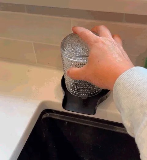 Rinse And Repeat, With Ease! This Clever <a Style="Display:inline;" Href="Https://Www.amazon.com/Hgn-Kitchen-Rinser-Accessories-Stainless/Dp/B08t1qp8st?crid=oytqlzlftmmn&dib=eyj2ijoimsj9.atajaymbylqupik3hwpy7v1f9qov6gh-D2zm1s5dzudmgvzxnetvfeks7hafp27m7qqayyim7xg9mij3kwtrc-Nq10ymfgq--Wtspvrlriaoswjt9_n6ybygcumnalpr72_br-Jblushelrz5nkkqqnzad1q-Kjr1pun1snhdgccznv-Ka-L82xef0m0nkh1ludpbnz2js6cxt0lockwxcfispacgfuov5_8e9z_91j3mxedyogqg7dzs5j1preenusegpuayzxh6gak4j5zbnvnv_t3ih44a_od7zembzw.pkry3v5agnzbkbgbzjkb7f5whq1c-S1hjembvj1qz2u&dib_tag=se&keywords=easy%2bhome%2bupgrades&qid=1729065151&sprefix=easy%2bhome%2bup%2caps%2c228&sr=8-5&th=1&linkcode=ll1&tag=bpwasp-20&linkid=b9b2baa9d82af0abd42785028a0bfa4e&language=en_us&ref_=as_li_ss_tl" Target="_blank"><span Style="Font: Inherit; Color: #d74b1f;"> Metal Faucet Glass Rinser For Kitchen Sinks </Span> Makes Quick Work Of Washing Glasses, Saving You Time And Reducing Water Splatter