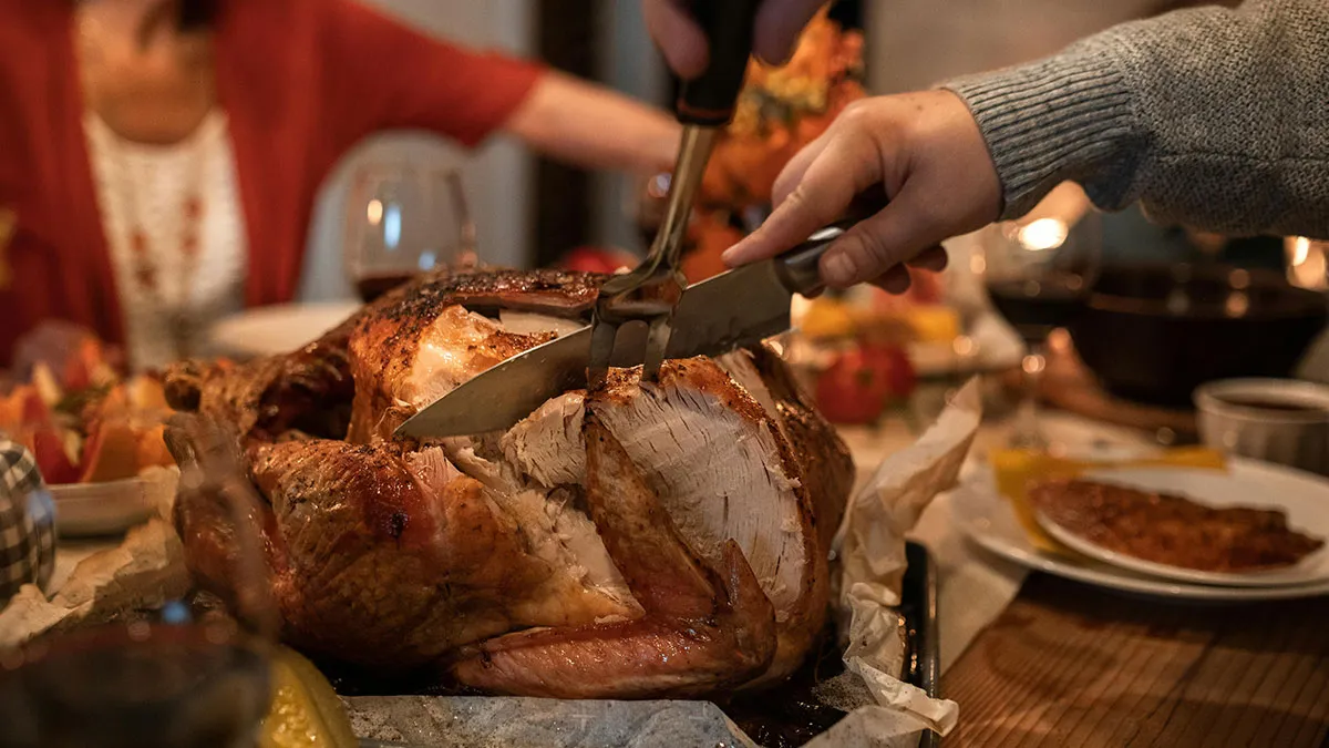 Militantly Vegan Man Tries To Ruin Possibly The Last Thanksgiving With The Whole Family