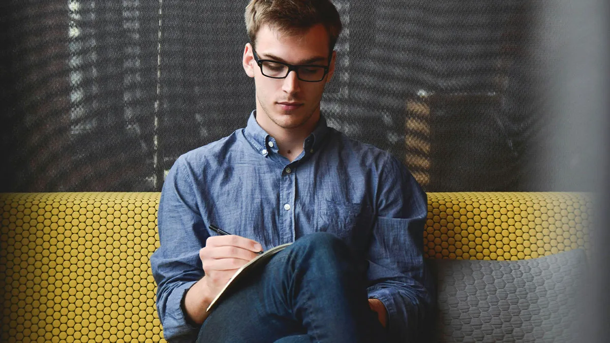 30 Important Relationship Lessons People Have Learned
