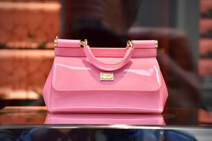 28 'For Rich Guys Only' Fads That Other People Find Nothing But Weird And Stupid