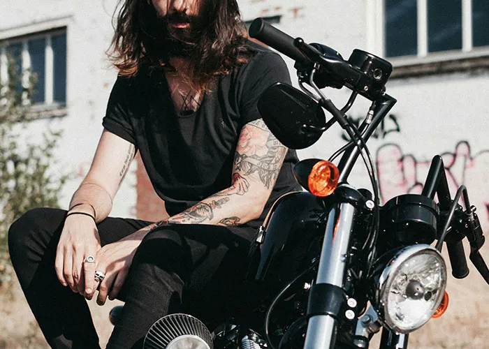 “What’s Something People Romanticize But It’s Actually Horrible?”: 50 People Don’t Hold Back