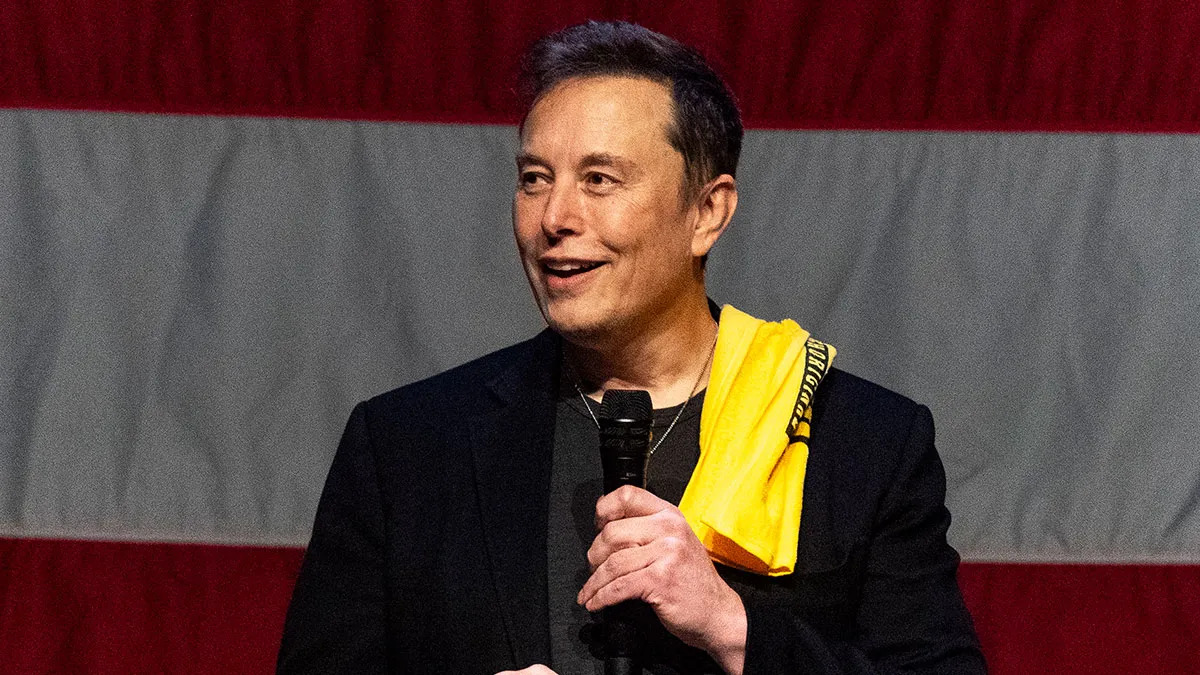 Robert Downey Jr. Brutally Calls Out Elon Musk, Says He Needs To “Control His Behavior”