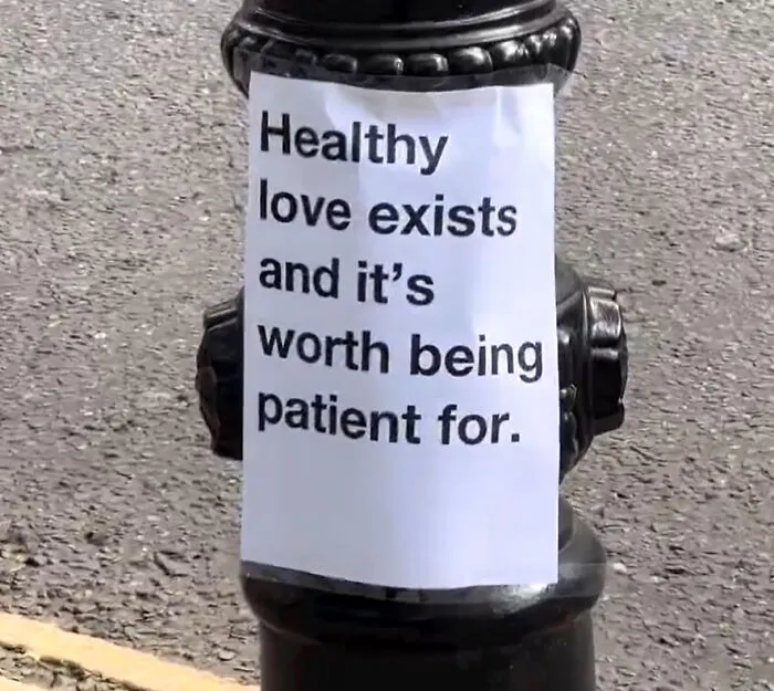 39 Wholesome Messages You Need To See, From The Streets Of London Directly To People’s Hearts