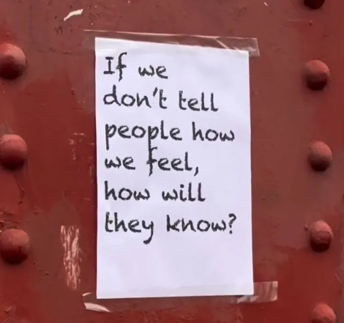 39 Wholesome Messages You Need To See, From The Streets Of London Directly To People’s Hearts