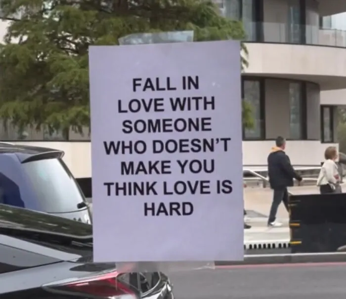 39 Wholesome Messages You Need To See, From The Streets Of London Directly To People’s Hearts