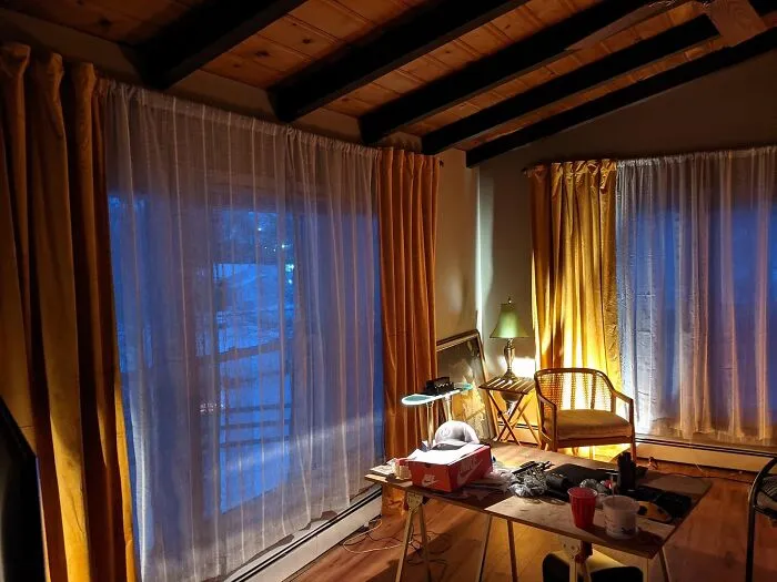 Block Out Harsh Light And Add A Touch Of Luxurious Sophistication To Your Rental's Windows With <a Style="Display:inline;" Href="Https://Www.amazon.com/Blackout-Velvet-Curtains-Bedroom-Soundproof/Dp/B07k4b3b5h?ie=utf8&linkcode=ll1&tag=bpgecko-20&linkid=824adf40b06978d0f29f0fbd2275b3db&language=en_us&ref_=as_li_ss_tl" Target="_blank"><span Style="Font: Inherit; Color: #d74b1f;"> Blackout Velvet Curtains</Span>, A Stylish And Functional Solution That Enhances Your Sleep And Ambiance