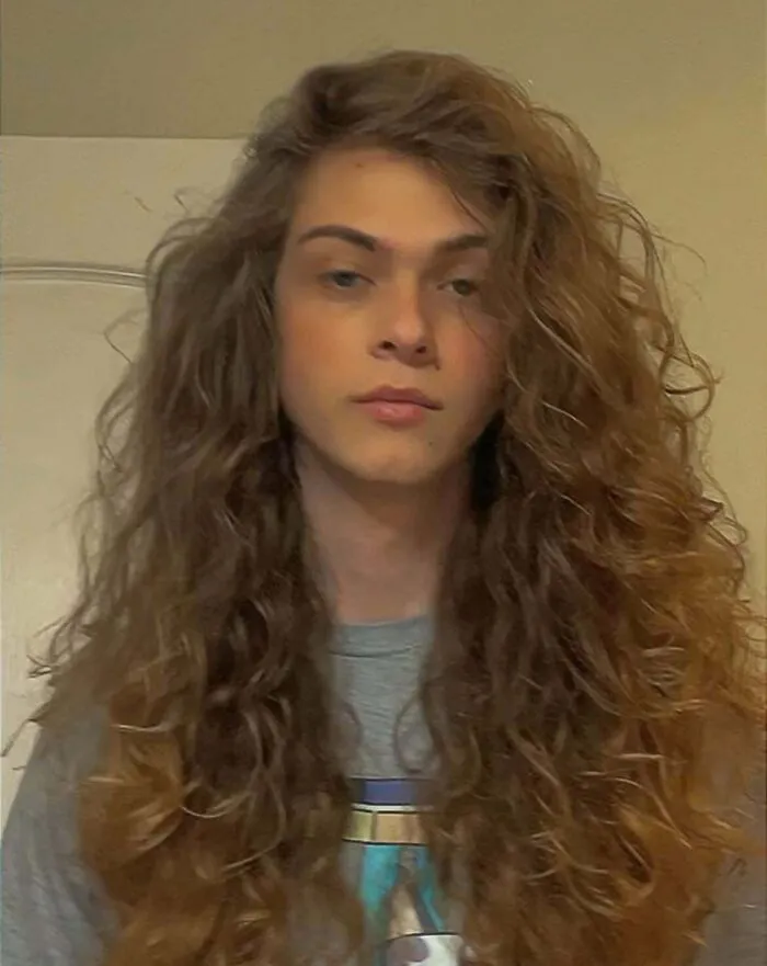 ¿A las mujeres les gustan los hombres con el pelo largo?