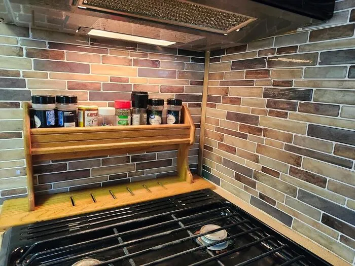 Give Your Rental's Kitchen A Stylish And Protective Upgrade With A <a Style="Display:inline;" Href="Https://Www.amazon.com/10-Sheets-Backsplash-Self-Adhesive-Stickers-Bathroom/Dp/B07p5wdgn9?ie=utf8&th=1&linkcode=ll1&tag=bpgecko-20&linkid=94d7e4567331bf20e4c3711c7cd39a9f&language=en_us&ref_=as_li_ss_tl" Target="_blank"><span Style="Font: Inherit; Color: #d74b1f;"> Peel And Stick Backsplash</Span>, A Removable And Easy-To-Install Solution That Shields Your Walls From Splashes And Spills While Adding A Decorative Touch