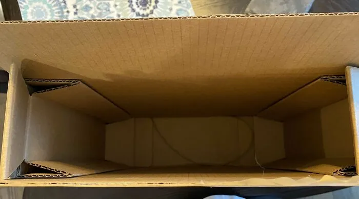 Pedí a mi hija un MacBook Air para Navidad y esto es lo que FedEx entregó
