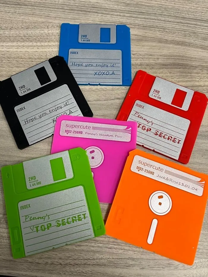 Preserve The Ancient Art Of 90s Tech With <a Style="Display:inline;" Href="Https://Www.amazon.com/Set-Floppy-Disk-Coasters-Enthusiasts/Dp/B01n4gosdf?ie=utf8&th=1&linkcode=ll1&tag=bpmelon-20&linkid=f548a10d1336ee3b265425549e26462a&language=en_us&ref_=as_li_ss_tl" Target="_blank"><span Style="Font: Inherit; Color: #d74b1f;"> Floppy Disk Coasters</Span>