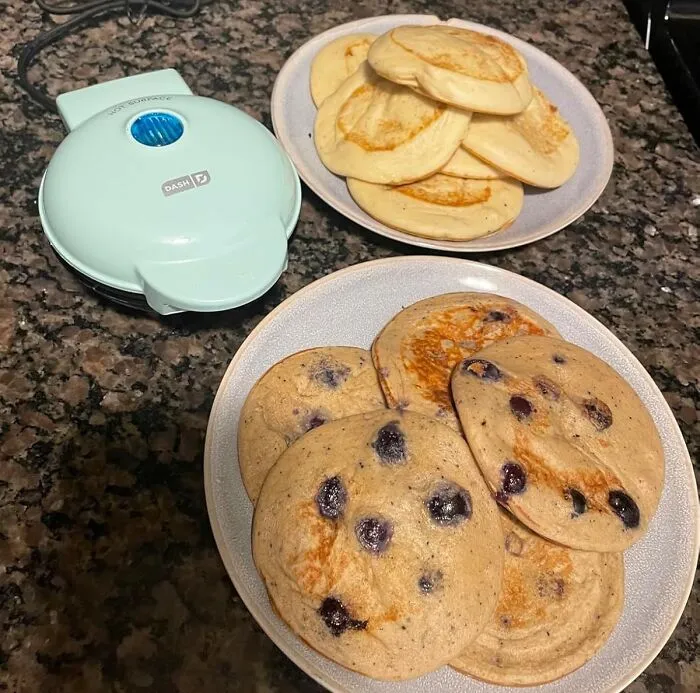 Make Christmas Morning Even Merrier With An <a Style="Display:inline;" Href="Https://Www.amazon.com/Dms001aq-Electric-Individual-Breakfast-Indicator/Dp/B0169n1ymo?ie=utf8&th=1&linkcode=ll1&tag=bptapir-20&linkid=14a56d3826bf68d49139fade34623a7a&language=en_us&ref_=as_li_ss_tl" Target="_blank"><span Style="Font: Inherit; Color: #d74b1f;"> Electric Pancake Maker</Span>, A Fun And Easy Way To Whip Up A Fluffy And Delicious Breakfast, Creating A Special Holiday Memory For Your Guests