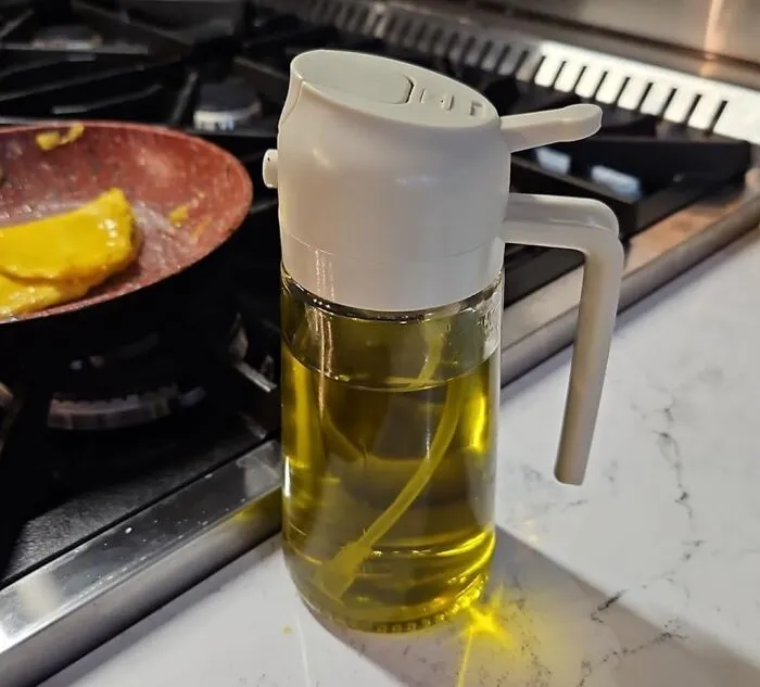 Pour And Measure With Precision Using The <a Style="Display:inline;" Href="Https://Www.amazon.com/Yarramate-Sprayer-Cooking-Dispenser-Food-Grade/Dp/B0c9zq434j?ie=utf8&th=1&linkcode=ll1&tag=bpmoose-20&linkid=af7e71373fbbfaee6c493aabeb6f66e8&language=en_us&ref_=as_li_ss_tl" Target="_blank"><span Style="Font: Inherit; Color: #d74b1f;"> 2-In-1 Olive Oil Dispenser</Span>, A Clever Kitchen Gadget That Streamlines Cooking And Reduces Mess!
