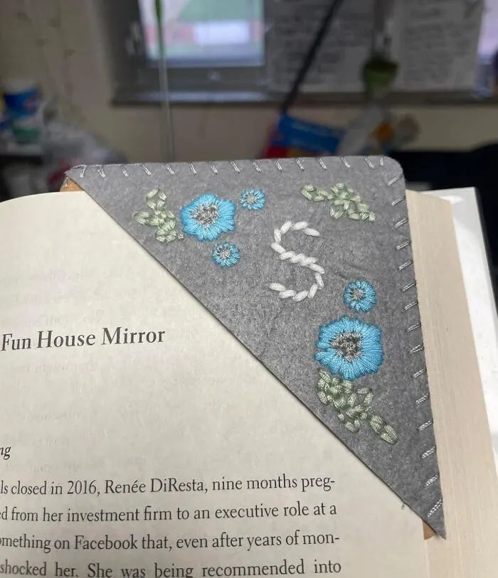 Page-Turning Perfection With A Personal Touch - The <a Style="Display:inline;" Href="Https://Www.amazon.com/Personalized-Embroidered-Bookmark-Embroidery-Handmade/Dp/B0bphwbg1m?ie=utf8&th=1&linkcode=ll1&tag=bpcorgi-20&linkid=29bbf8900ceba3a2e54c100b6b4368ba&language=en_us&ref_=as_li_ss_tl" Target="_blank"><span Style="Font: Inherit; Color: #d74b1f;"> Hand Embroidered Bookmarks</Span> Are Peak Gifting Goals!