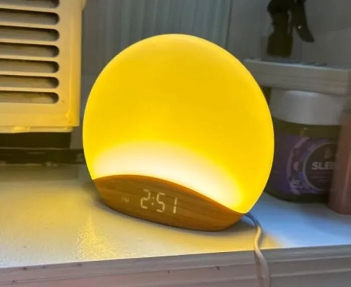 Wake Up To A Brighter Day With The <a Style="Display:inline;" Href="Https://Www.amazon.com/Reacher-Simulation-Soothing-Sleeping-Dimmable/Dp/B0bzw7wy5m?ie=utf8&th=1&linkcode=ll1&tag=bplynx-20&linkid=103c0678b5034cc439f91e3ecc5c399b&language=en_us&ref_=as_li_ss_tl" Target="_blank"><span Style="Font: Inherit; Color: #d74b1f;"> Sunrise Alarm Clock</Span>, Simulating A Gentle Sunrise To Ease You Into Your Morning Routine