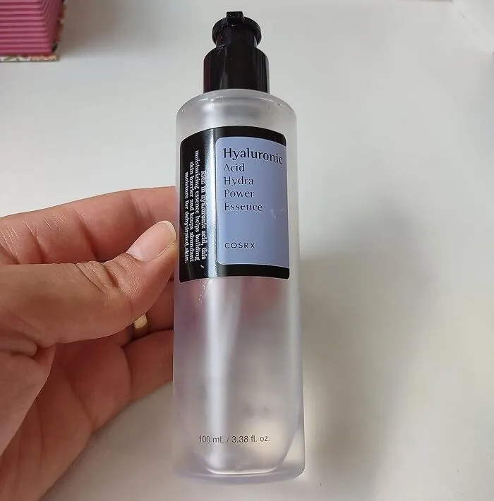 Ditch The Sahara Desert Vibes And Say Hello To Dewy, Hydrated Skin! This <a Style="Display:inline;" Href="Https://Www.amazon.com/COSRX-Hyaluronic-Hydra-Power-Essence/Dp/B00oz9mkdm?ie=utf8&linkcode=ll1&tag=bplemur-20&linkid=3b93fb59e09cce6c8d61b7ac5a36402b&language=en_us&ref_=as_li_ss_tl" Target="_blank"><span Style="Font: Inherit; Color: #d74b1f;"> COSRX Hyaluronic Acid Toner </Span> Is Like A Tall Drink Of Water For Your Face, Leaving Your Complexion Plump And Refreshed